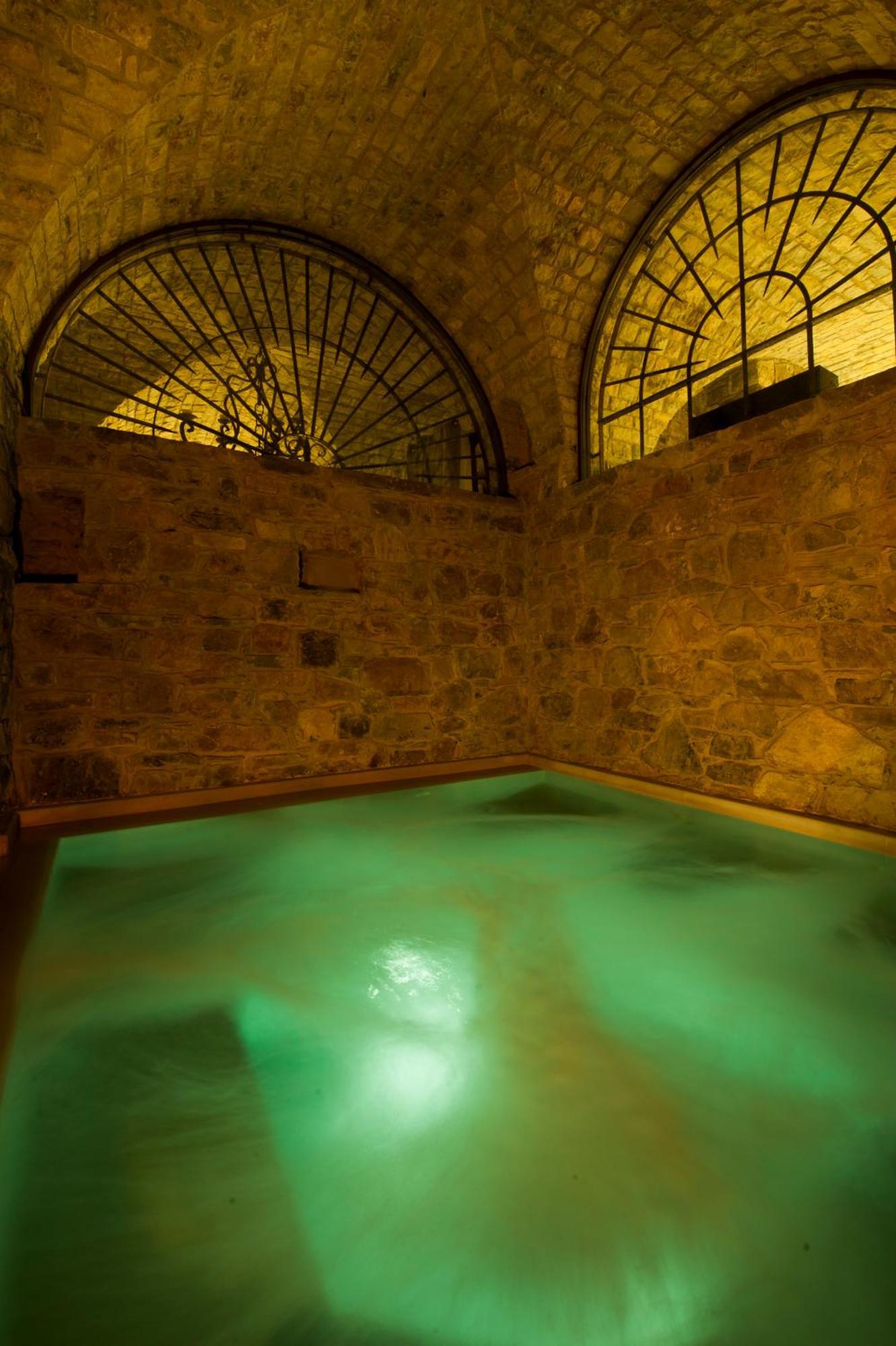 Eremito Hotel Parrano Luaran gambar