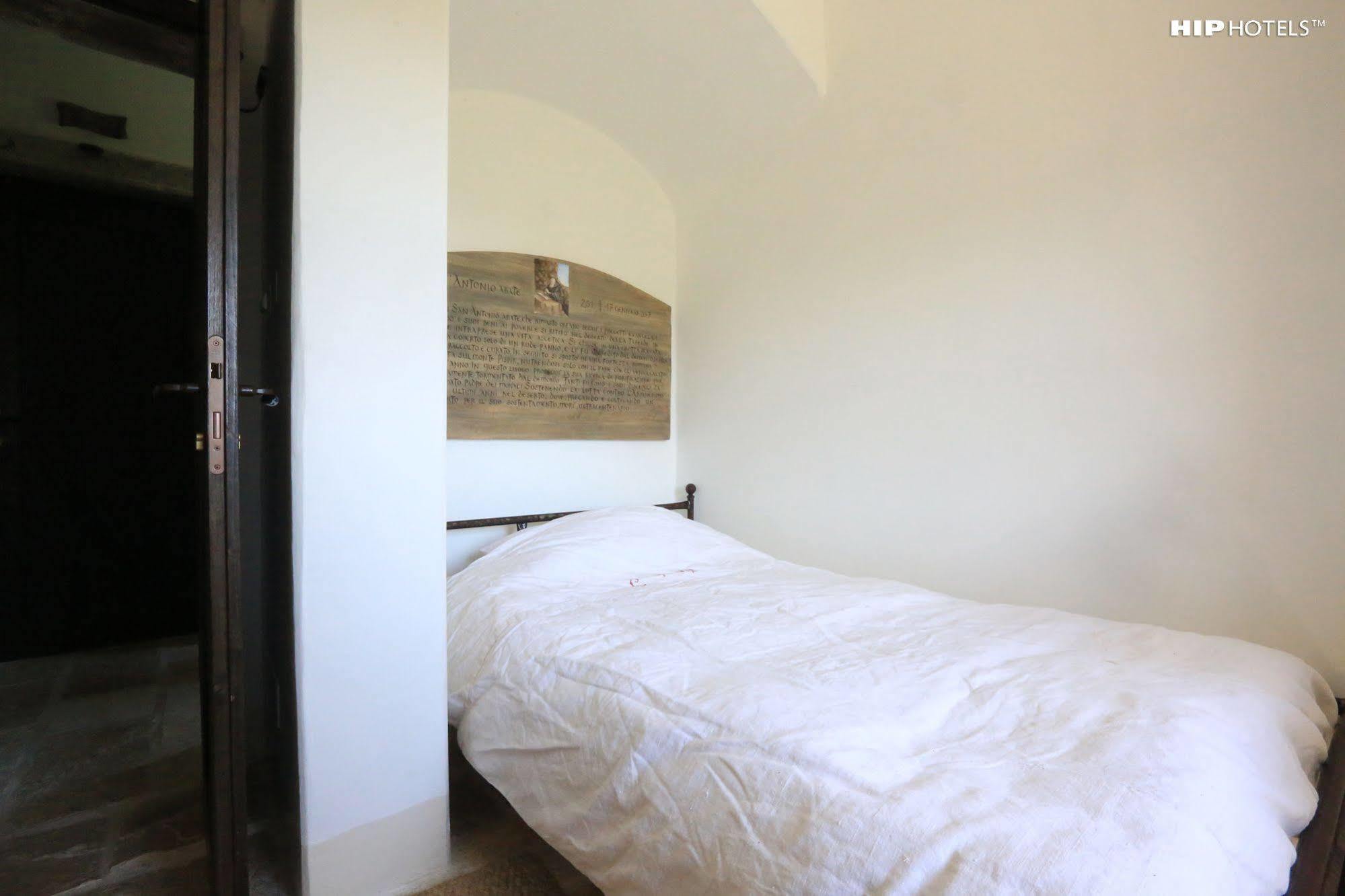 Eremito Hotel Parrano Luaran gambar